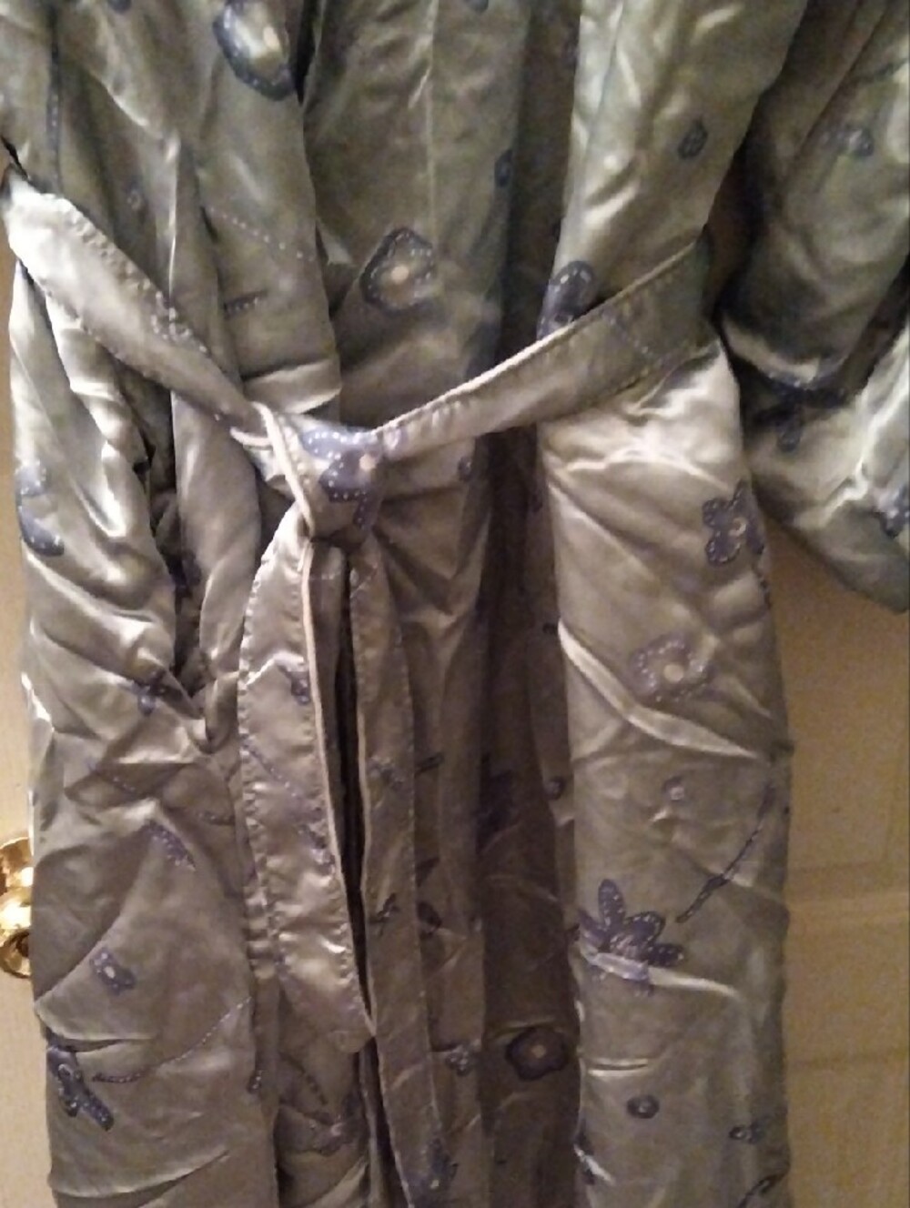 Jessica Long And Cozy House Robe - Picture 9 of 13
